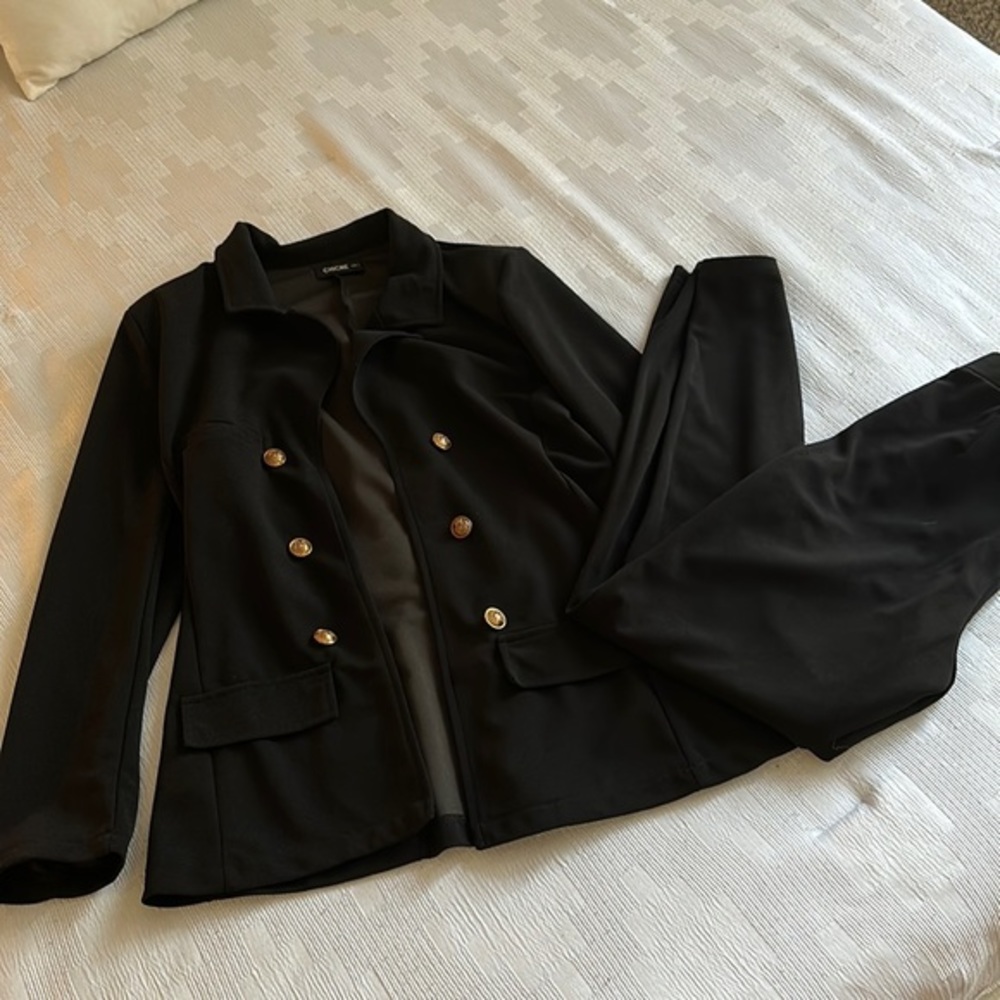 Chicme - Large Black Suit 2pc set / gold trim buttons
